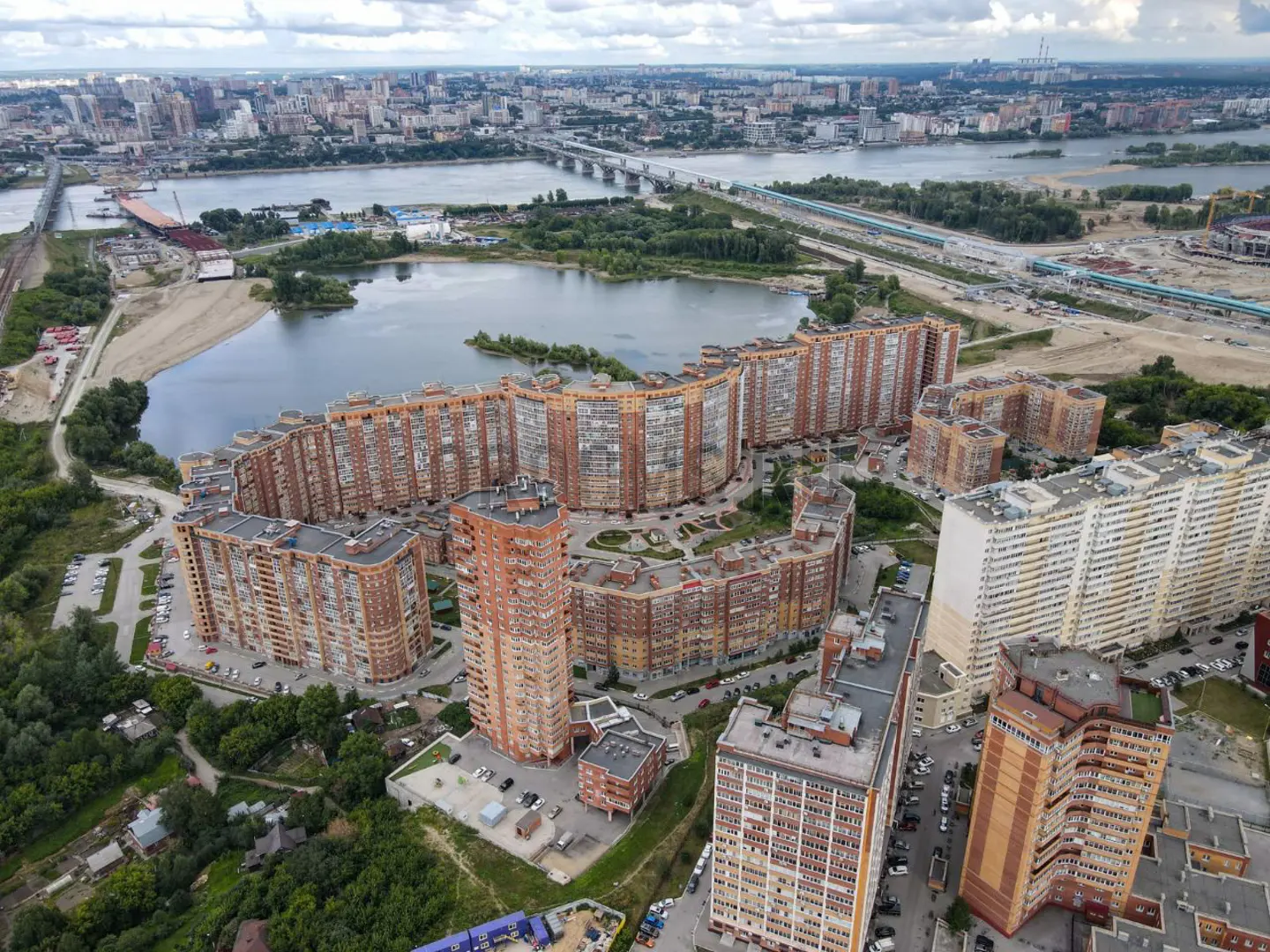 ЖК РАДУЖНЫЙ КАСКАД | фото 11 | id-8705 ЖК РАДУЖНЫЙ КАСКАД - новостройка комфорт-класса | фото 11 | id-8705