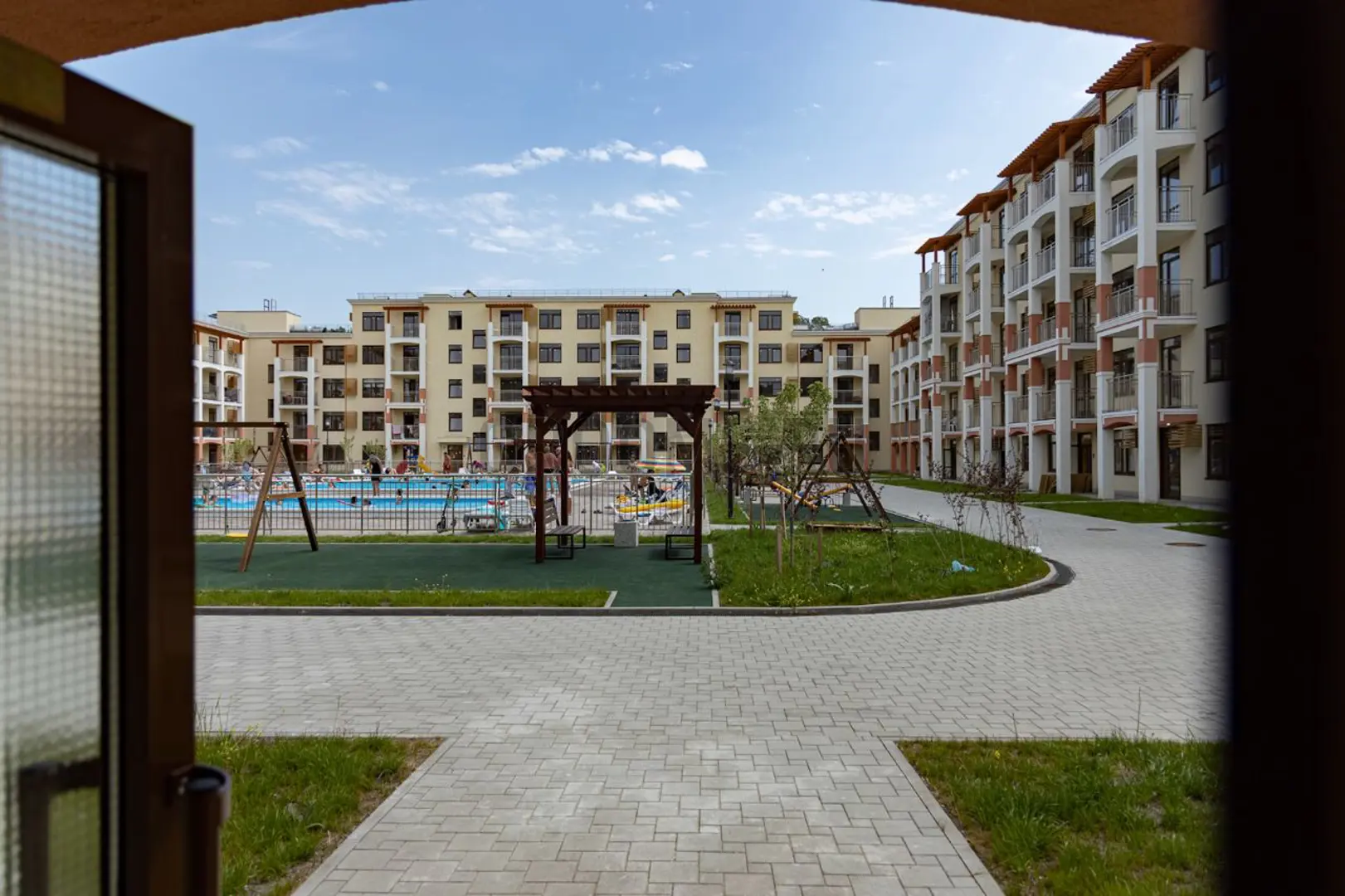 ЖК HOLIDAY HOUSE | фото 8 | id-13490 ЖК HOLIDAY HOUSE - новостройка комфорт-класса | фото 8 | id-13490