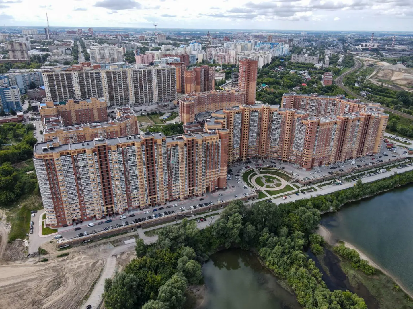 ЖК РАДУЖНЫЙ КАСКАД | фото 4 | id-8705 ЖК РАДУЖНЫЙ КАСКАД - новостройка комфорт-класса | фото 4 | id-8705