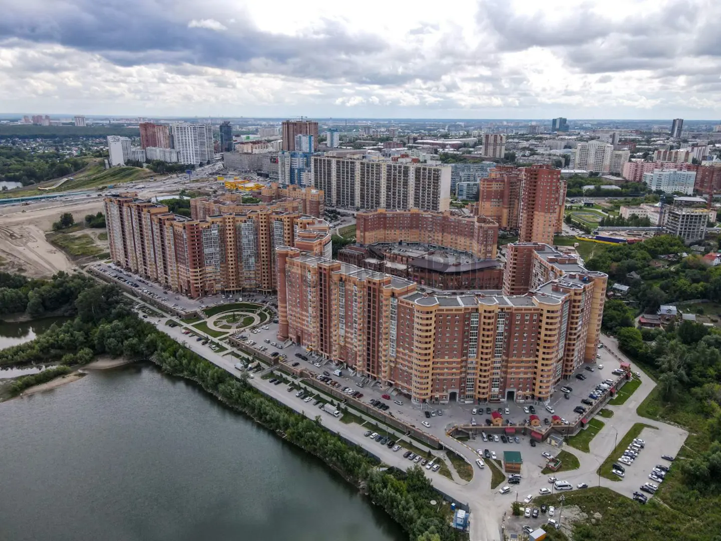 ЖК РАДУЖНЫЙ КАСКАД | фото 5 | id-8705 ЖК РАДУЖНЫЙ КАСКАД - новостройка комфорт-класса | фото 5 | id-8705