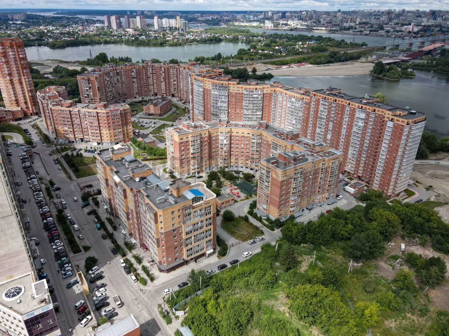 ЖК РАДУЖНЫЙ КАСКАД | фото 10 | id-8705 ЖК РАДУЖНЫЙ КАСКАД - новостройка комфорт-класса | фото 10 | id-8705